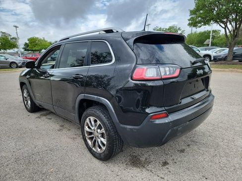 Used 2019 Jeep Cherokee Latitude Plus w/ Comfort/Convenience Group image 7