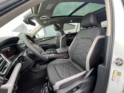 New 2026 Volkswagen Atlas Peak Edition AWD/4WD image 10
