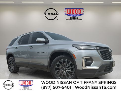 Used 2023 Chevrolet Traverse RS w/ LPO, Floor Liner Package AWD/4WD image 1