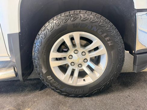 Used 2017 Chevrolet Silverado 1500 LT w/ Max Trailering Package AWD/4WD image 16