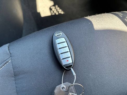Used 2025 Nissan Altima 2.5 SV FWD image 21