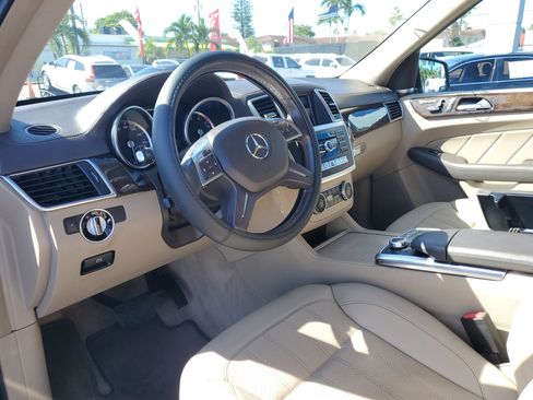 Used 2016 Mercedes-Benz GL 450 4MATIC w/ Premium I Package image 12