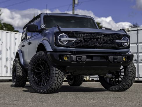 New 2025 Ford Bronco Badlands image 27