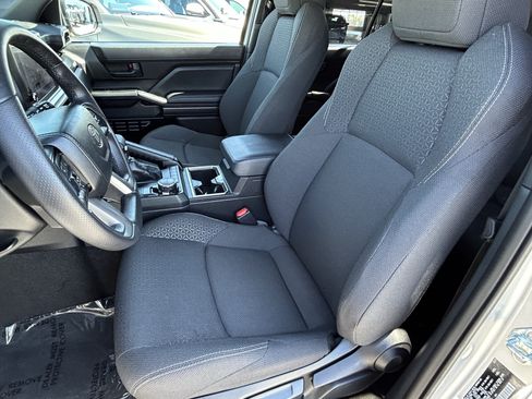 Certified 2026 Toyota 4Runner SR5 AWD/4WD image 25