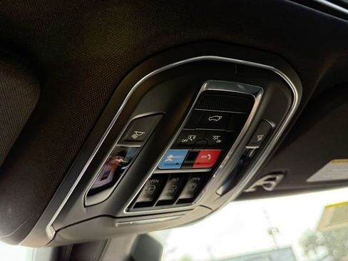 New 2025 Jeep Wagoneer L Series II image 26