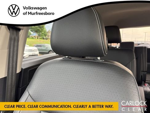 Used 2023 Volkswagen Atlas SE w/ Panoramic Sunroof Package FWD image 23