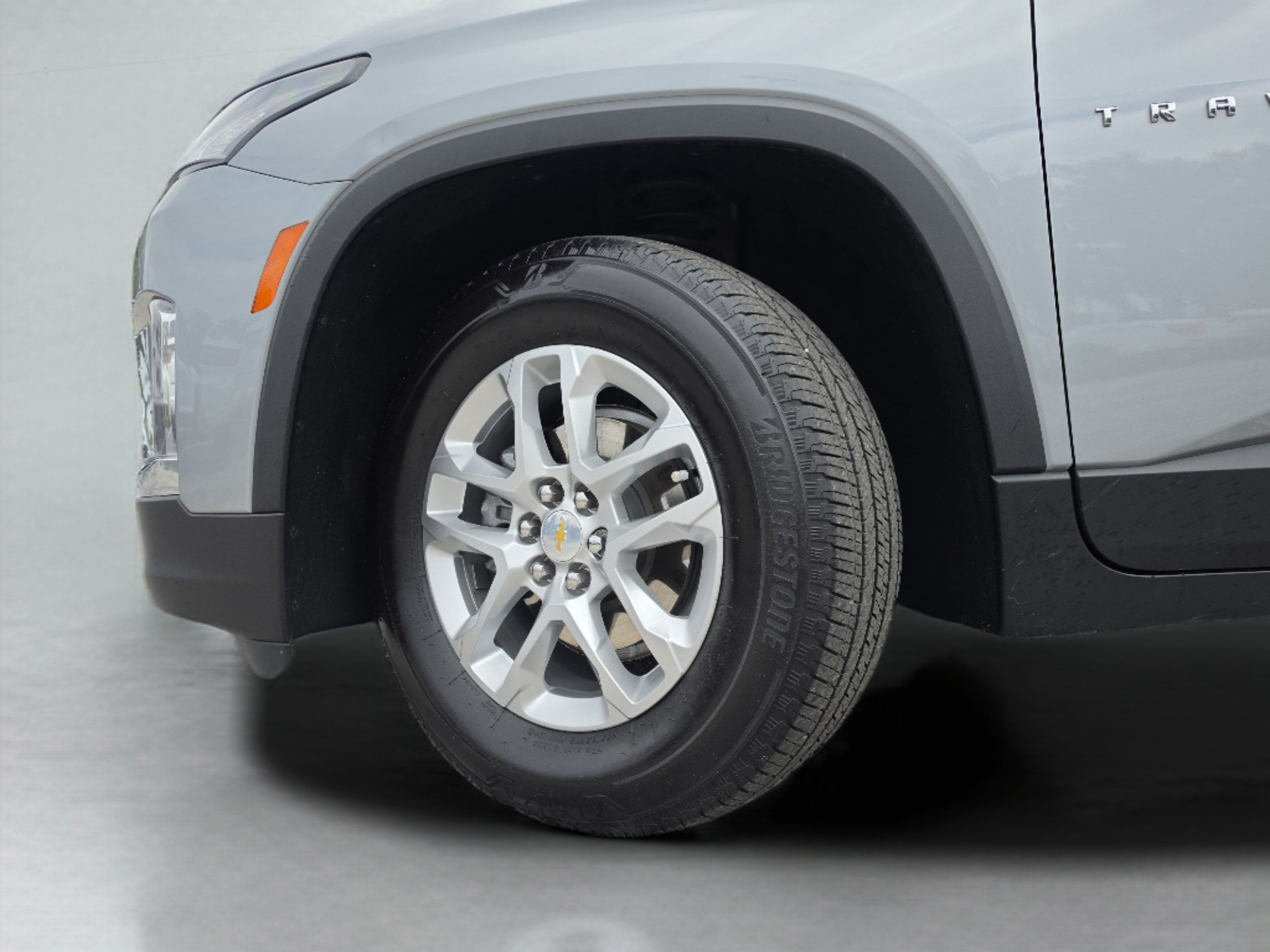 Used 2023 Chevrolet Traverse LS w/ Safety Package FWD image 37