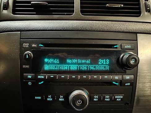 Used 2007 Chevrolet Suburban LT w/ LT Preferred Equipment Group AWD/4WD image 38