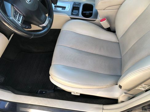 Used 2014 Subaru Legacy 2.5i Limited image 11