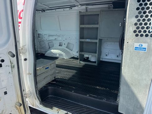 Used 2008 Ford E-250 and Econoline 250 image 10