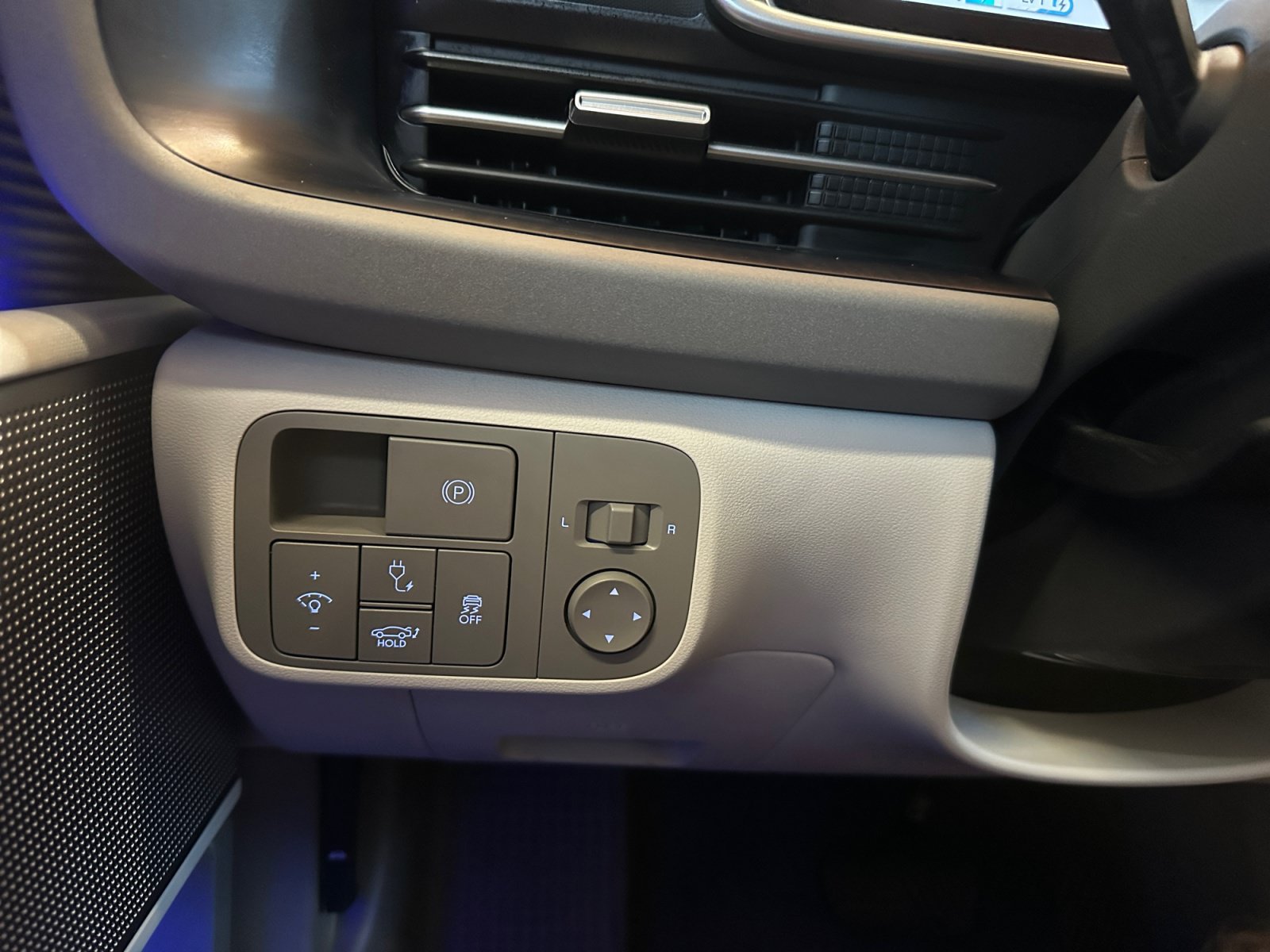 Used 2024 Hyundai Ioniq 6 SEL RWD image 18