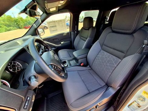 New 2026 Nissan Frontier SV w/ Tow Package RWD image 9