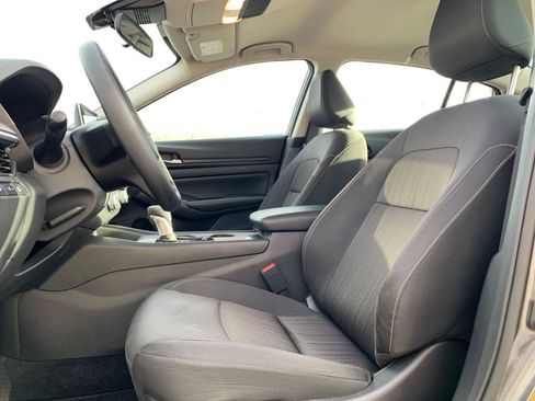 Used 2025 Nissan Altima 2.5 SV image 28