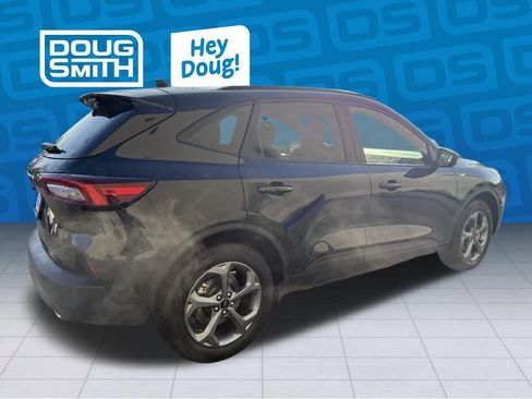 Used 2025 Ford Escape ST-Line FWD image 4