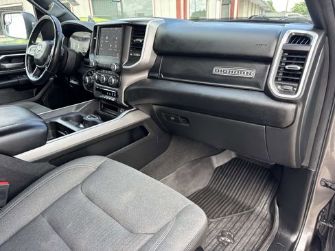 Used 2022 RAM 1500 Big Horn AWD/4WD image 12