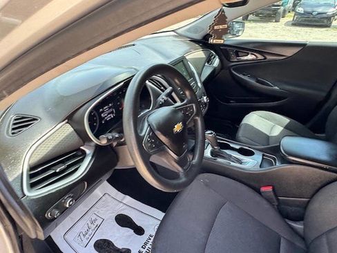Used 2018 Chevrolet Malibu LS image 20