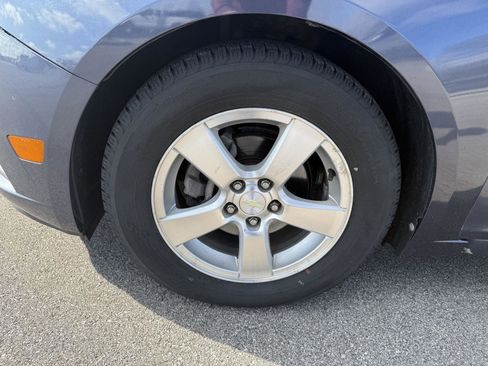 Used 2014 Chevrolet Cruze LT image 15
