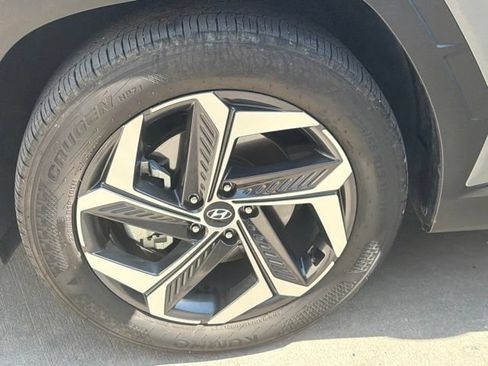 Certified 2024 Hyundai Tucson SEL w/ Convenience Package FWD image 10