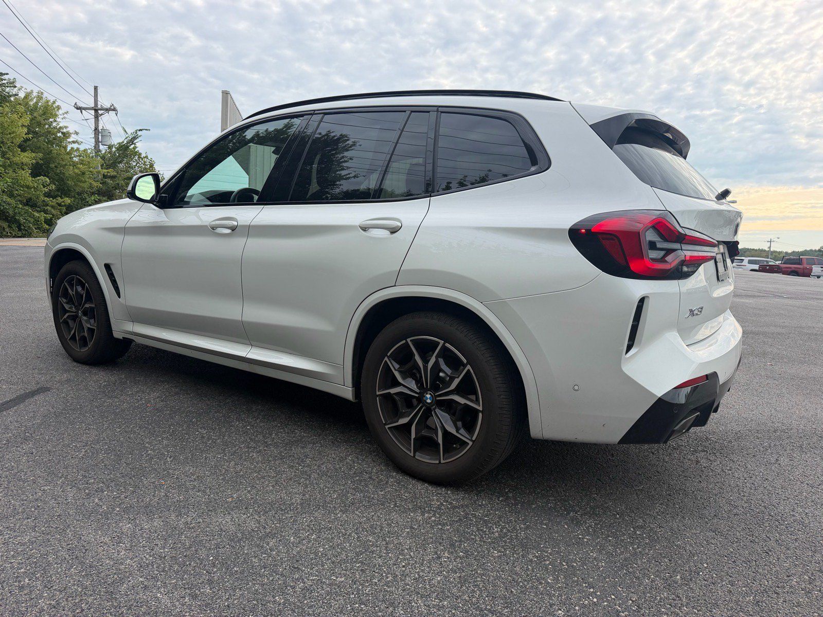 Used 2024 BMW X3 xDrive30i w/ Premium Package AWD/4WD image 11