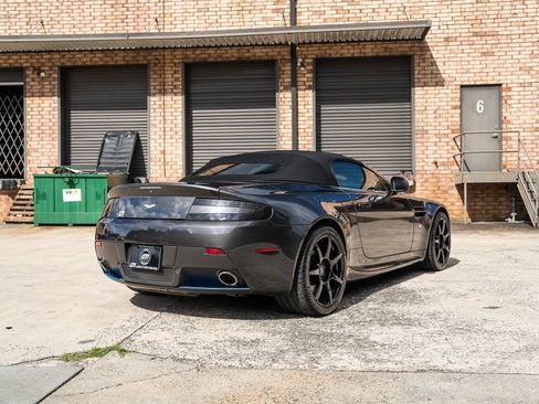 Used 2013 Aston Martin V8 Vantage Roadster RWD image 8