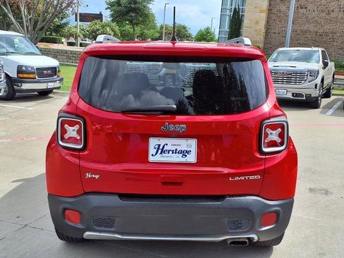 Used 2018 Jeep Renegade Limited w/ Safety & Security Group FWD image 23