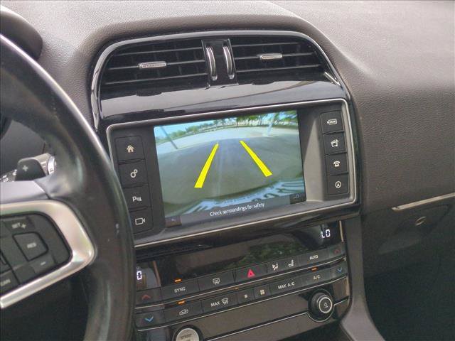 Used 2018 Jaguar F-PACE Prestige AWD/4WD image 9