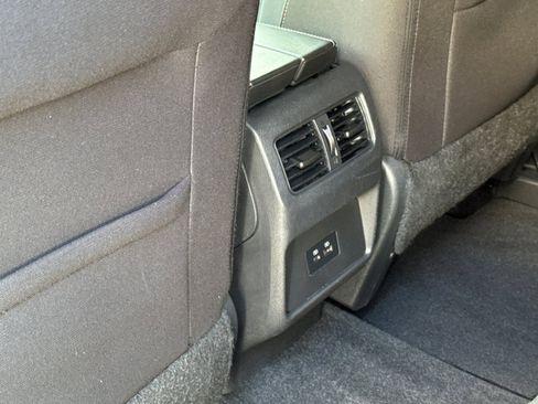 Certified 2022 Nissan Rogue SV image 14