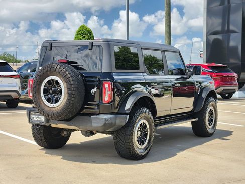 Used 2022 Ford Bronco Outer Banks w/ Sasquatch Package AWD/4WD image 7