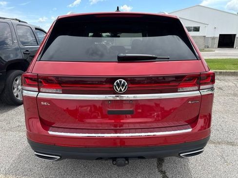 Used 2024 Volkswagen Atlas SEL AWD/4WD image 4