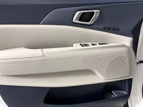 New 2026 Kia Carnival EX FWD image 15