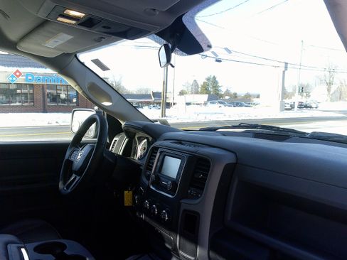 Used 2017 RAM 1500 Express w/ Black Ram 1500 Express Group image 20