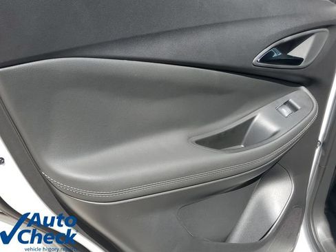 Used 2023 Buick Encore GX Essence w/ Experience Buick Package FWD image 14
