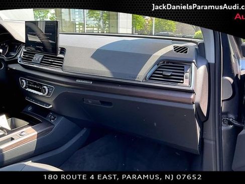 Used 2023 Audi Q5 2.0T Premium w/ Convenience Package AWD/4WD image 14