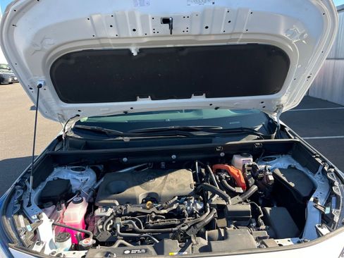 Used 2025 Toyota RAV4 LE image 31