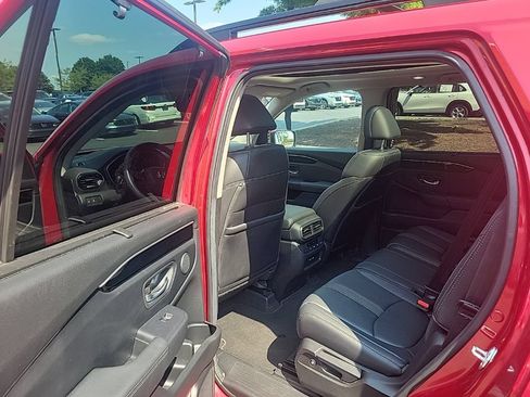 Certified 2025 Honda Pilot Touring image 23