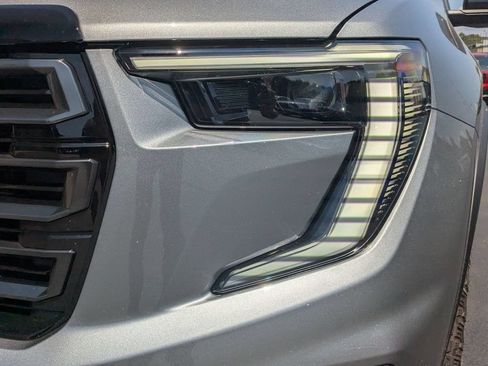 New 2026 GMC Acadia AT4 w/ LPO, Floor Liner Package AWD/4WD image 7