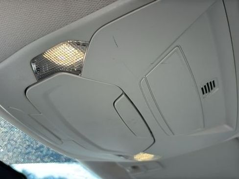 Used 2015 Ford Escape SE FWD image 19