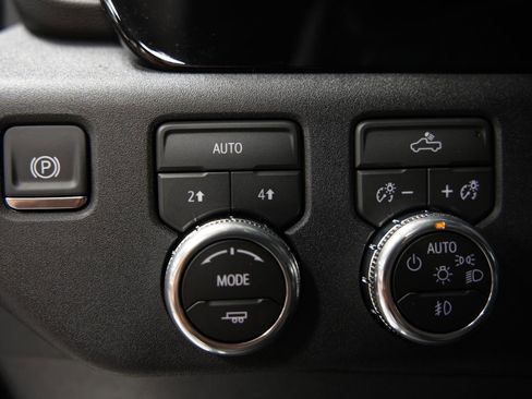 New 2026 GMC Sierra 1500 Elevation image 23