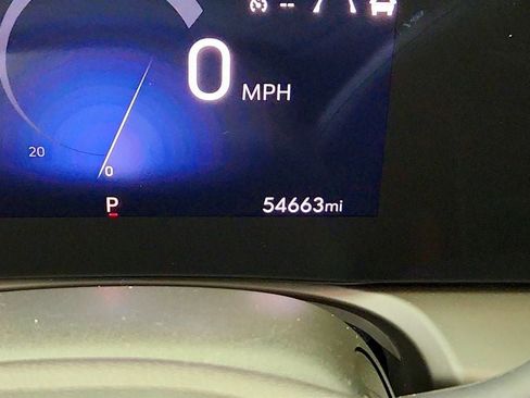 Used 2024 Buick Encore GX Sport Touring FWD image 15