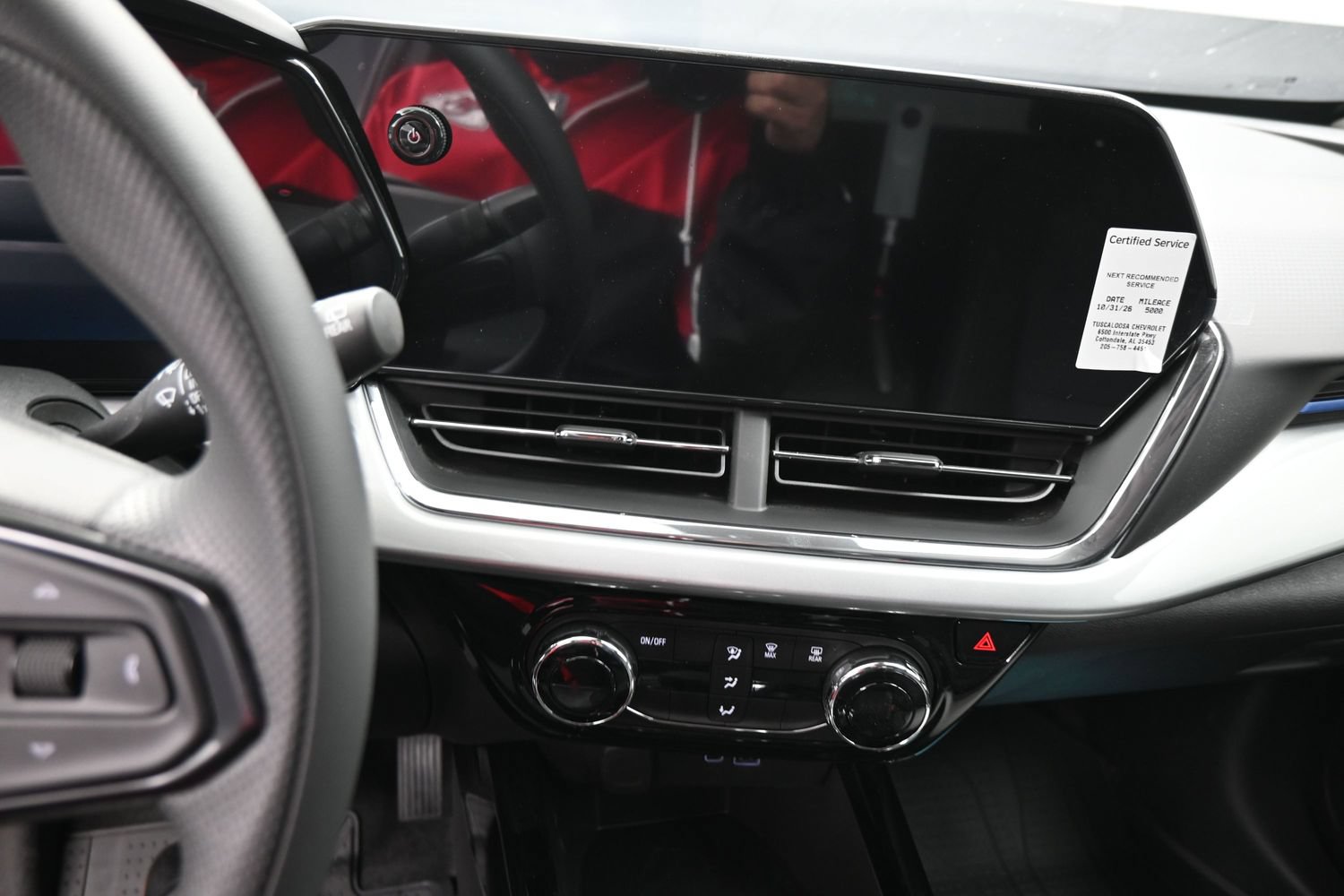 Used 2026 Chevrolet Trax LT FWD image 15