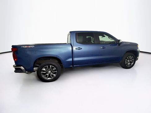 Used 2024 Chevrolet Silverado 1500 LT AWD/4WD image 10