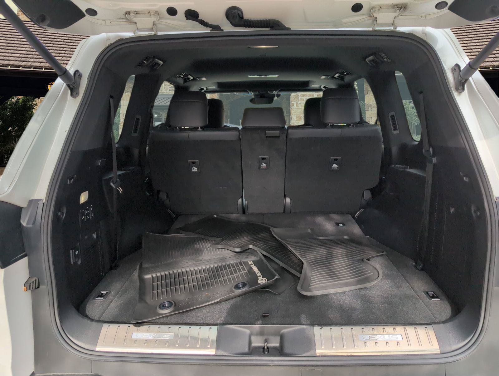 Used 2024 Lexus LX 600 4WD w/ Appearance Package image 21