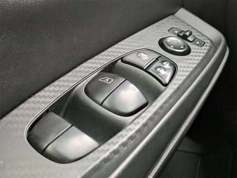 Used 2021 Nissan Sentra SV image 29