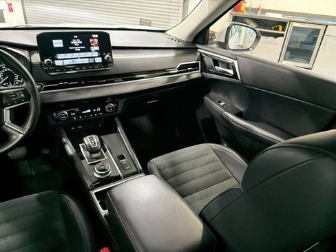 Used 2024 Mitsubishi Outlander SE FWD image 25