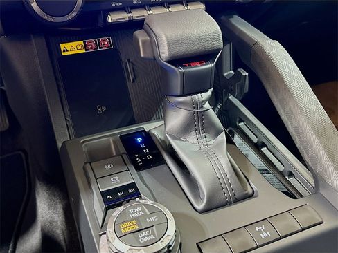 New 2025 Toyota Tacoma TRD Off-Road image 17