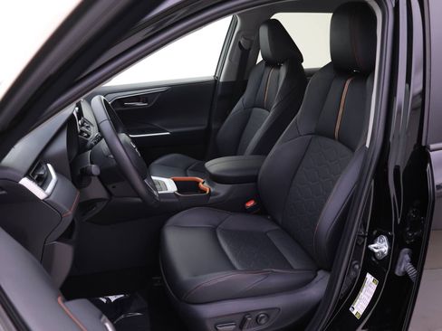 Used 2024 Toyota RAV4 Adventure image 4