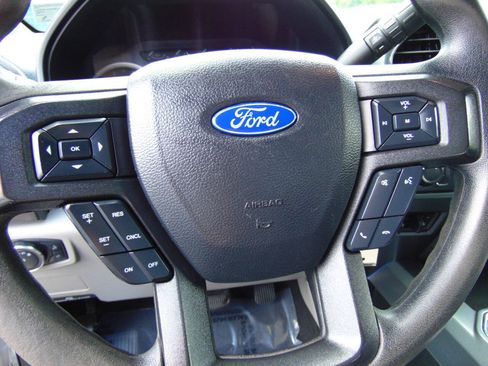 Used 2020 Ford F250 XLT w/ Snow Plow Prep Package AWD/4WD image 18