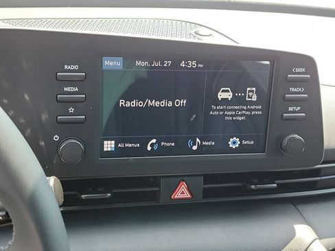 New 2026 Hyundai Elantra SEL Sport FWD image 11