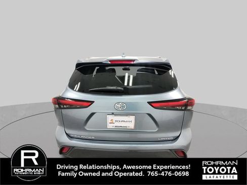 Used 2021 Toyota Highlander Limited FWD image 5