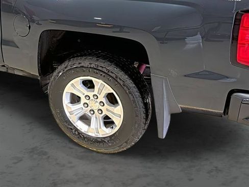 Used 2018 Chevrolet Silverado 1500 LT w/ All Star Edition AWD/4WD image 9
